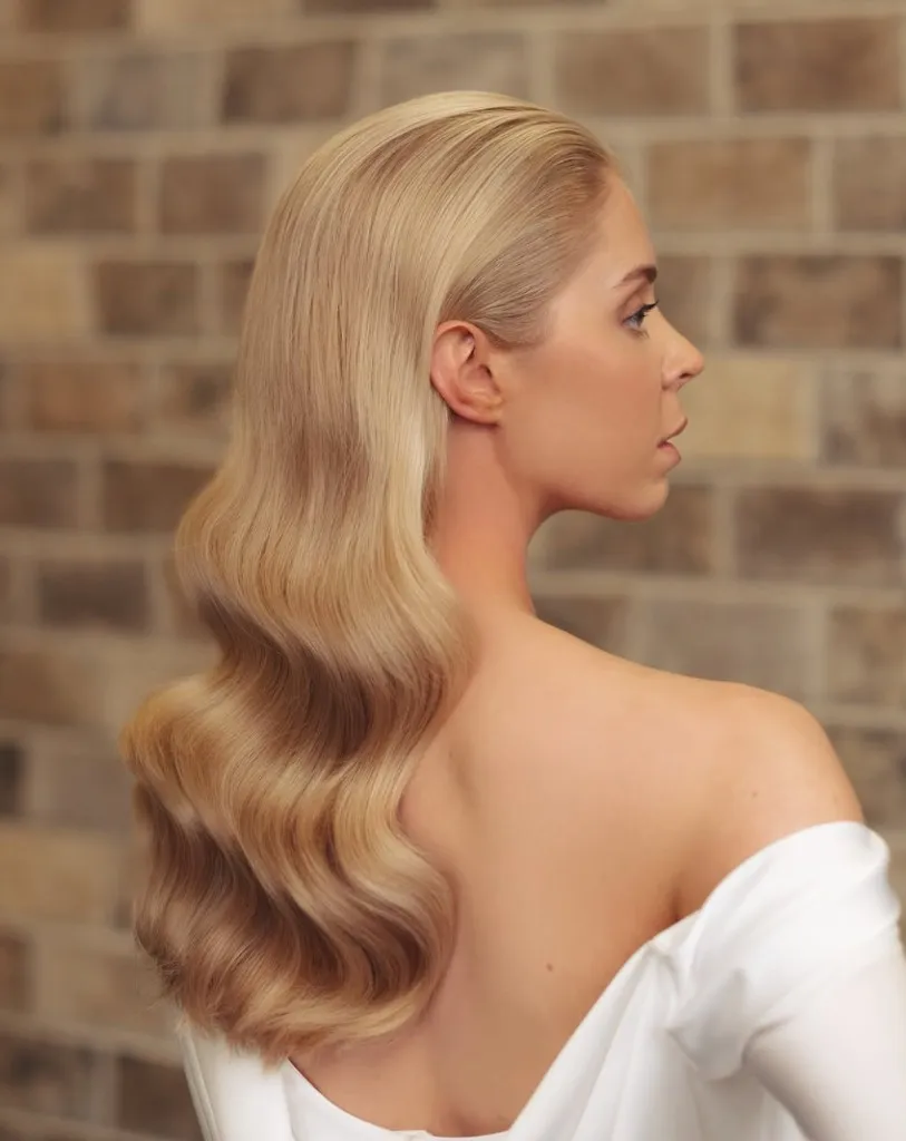 Hollywood wave styling